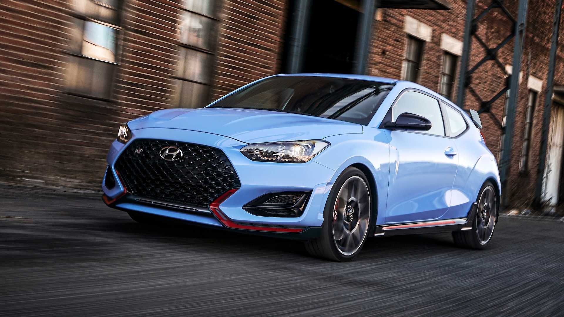 8 Hyundai Veloster.jpg