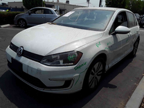 2016 Volkswagen E-Golf SE 2016 Volkswagen E-Golf SE